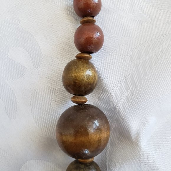 Vintage Chunky wood bead Boho statement necklace. - Picture 3 of 6